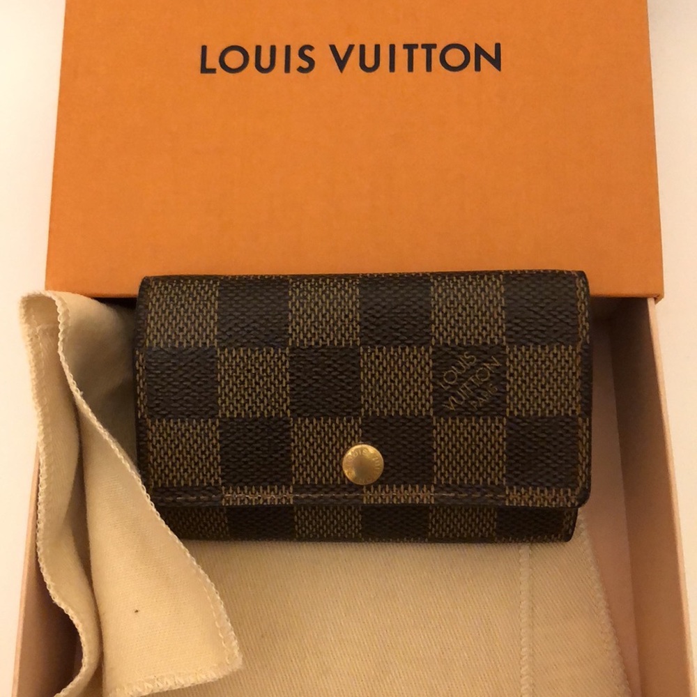 Louis Vuitton Damier Ebene 6 Key Holder